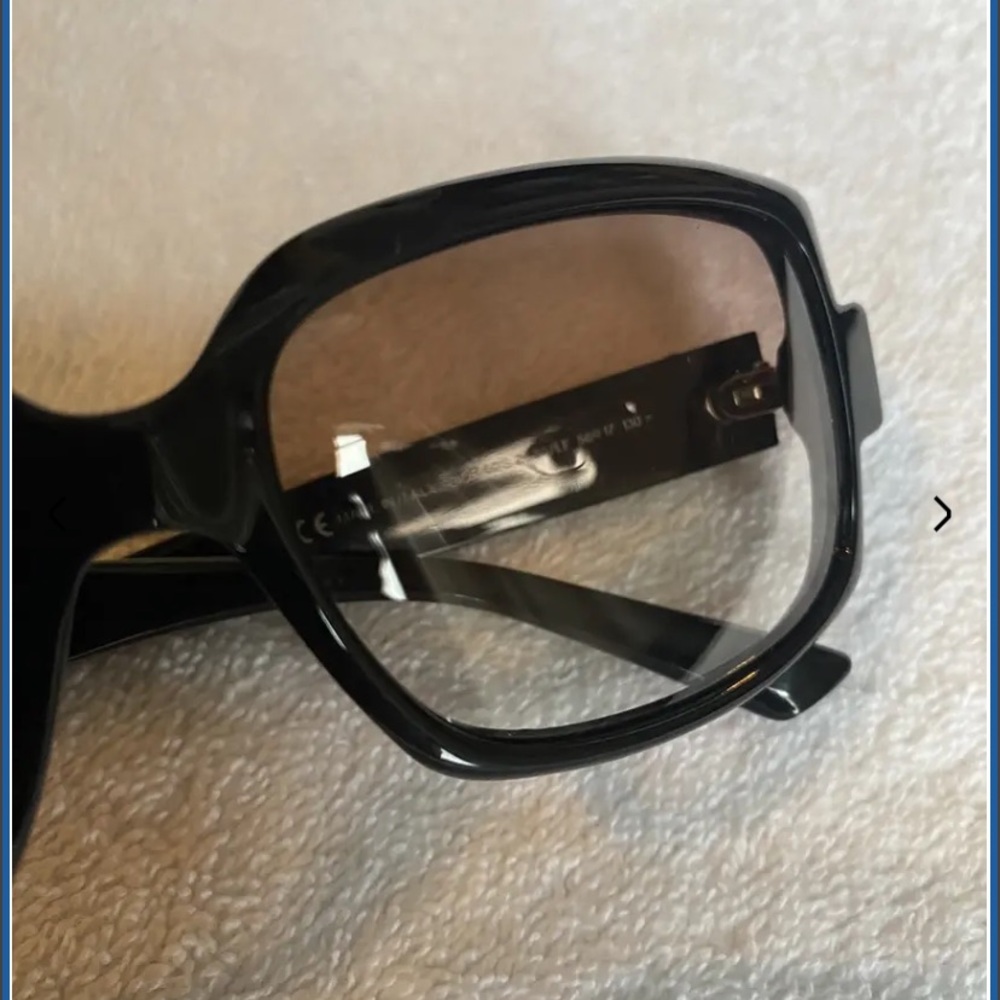 Dior Black Frame Sunglasses with Brown Gradient Lenses - Picture 5 of 8